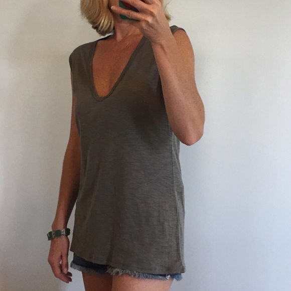 Olive Short Sleeve Top - Picture 4 of 4